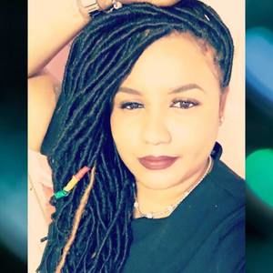 Meet your Posher, Iesha